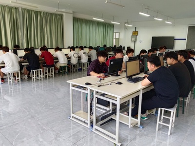 信息與智能工程學(xué)院組織學(xué)生參加Java Web應(yīng)用開發(fā)(中級)“1+X”職業(yè)技能等級證書考試